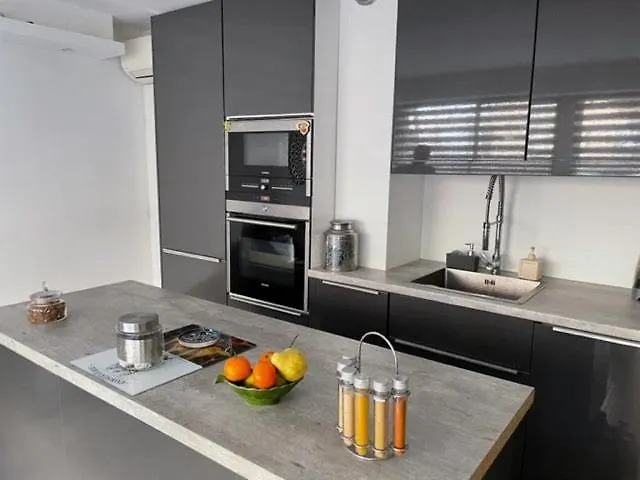 Charmant Appartement Plein Centre Saint-Tropez
